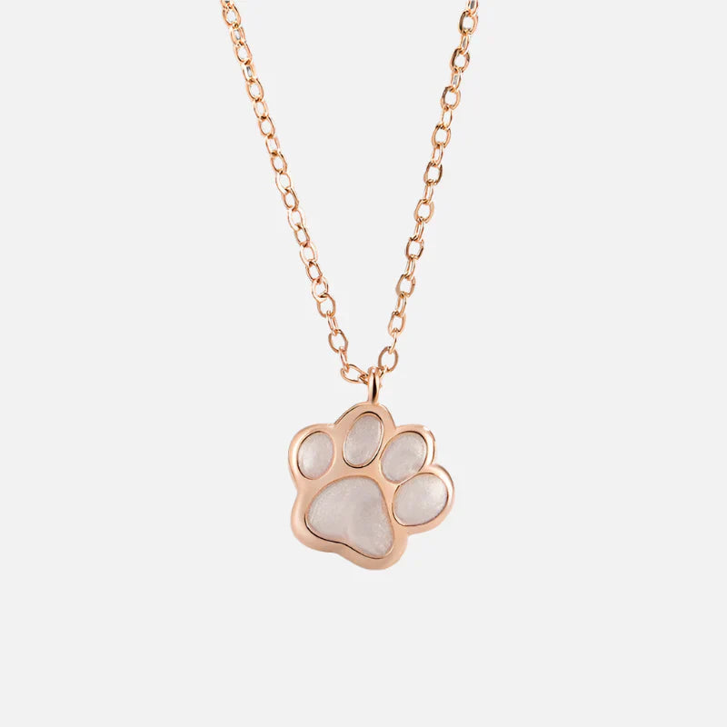 Yanika - Necklace with silver paw pendant