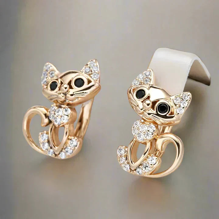 Delicate cat earrings with zirconia - stylish & playful at the same time - Blake